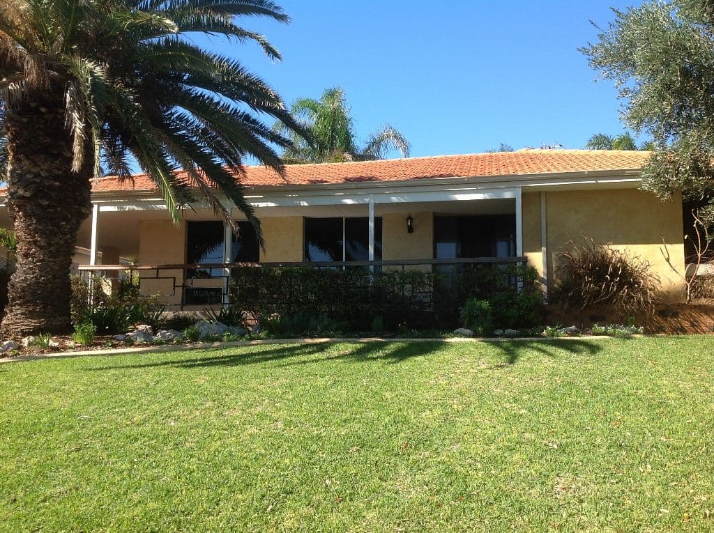 17 Bayview Street, MOUNT TARCOOLA WA 6530, Mount Tarcoola - Image 1