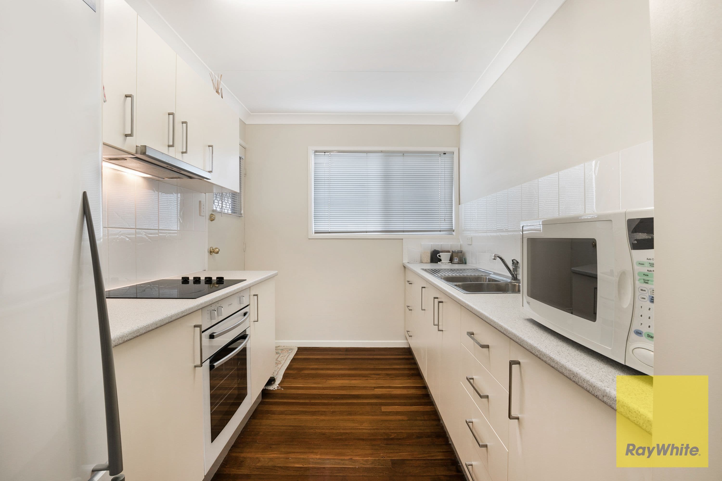 185 Graceville Avenue, Graceville QLD 4075, Graceville - Thumbnail 4