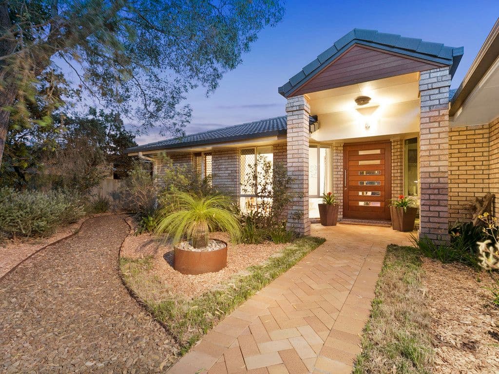 20 Willow Place, Carindale QLD 4152, Carindale - Thumbnail 2