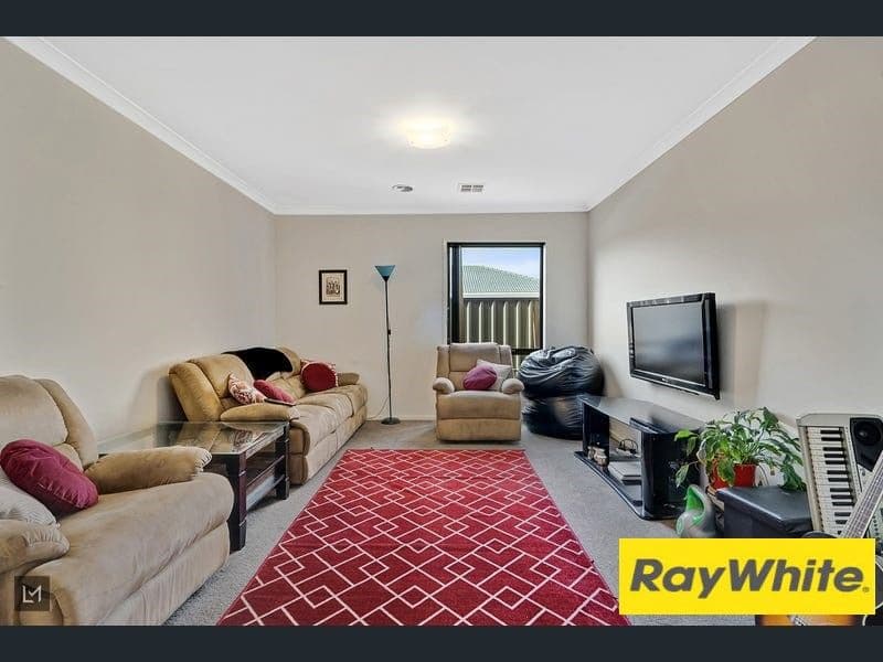 11 Compton Street, Truganina VIC 3029, Truganina - Thumbnail 4