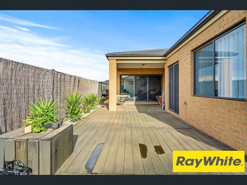 11 Compton Street, Truganina VIC 3029, Truganina - Thumbnail 8