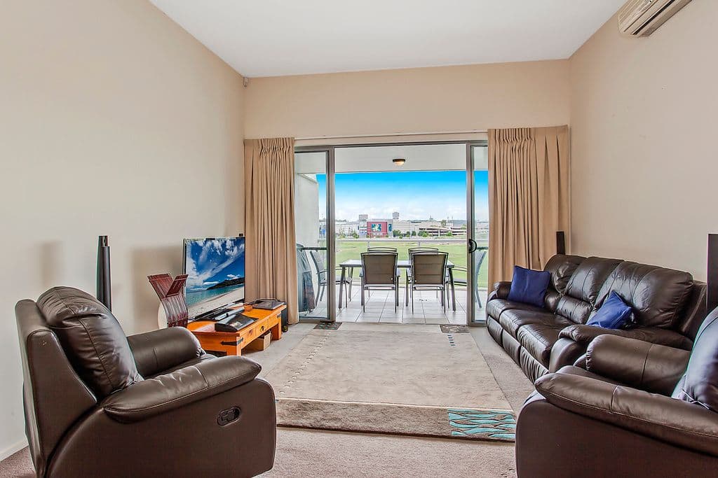 11 Promenade Avenue, ROBINA QLD 4226, Robina - Thumbnail 4