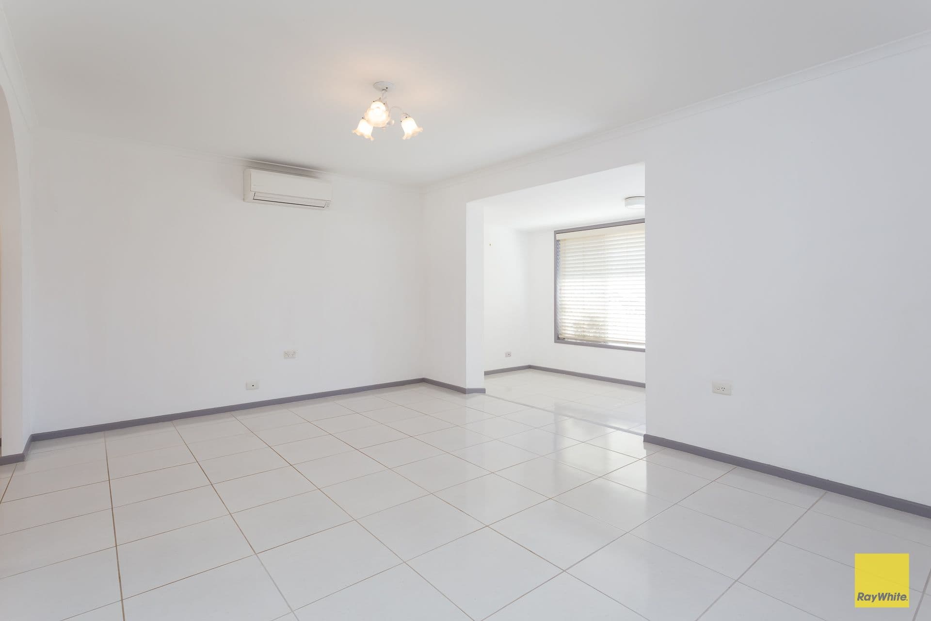 15 Danielle Street, Cleveland QLD 4163, Cleveland - Thumbnail 2