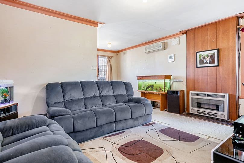 83 Glasgow Avenue, Reservoir VIC 3073, Reservoir - Thumbnail 3