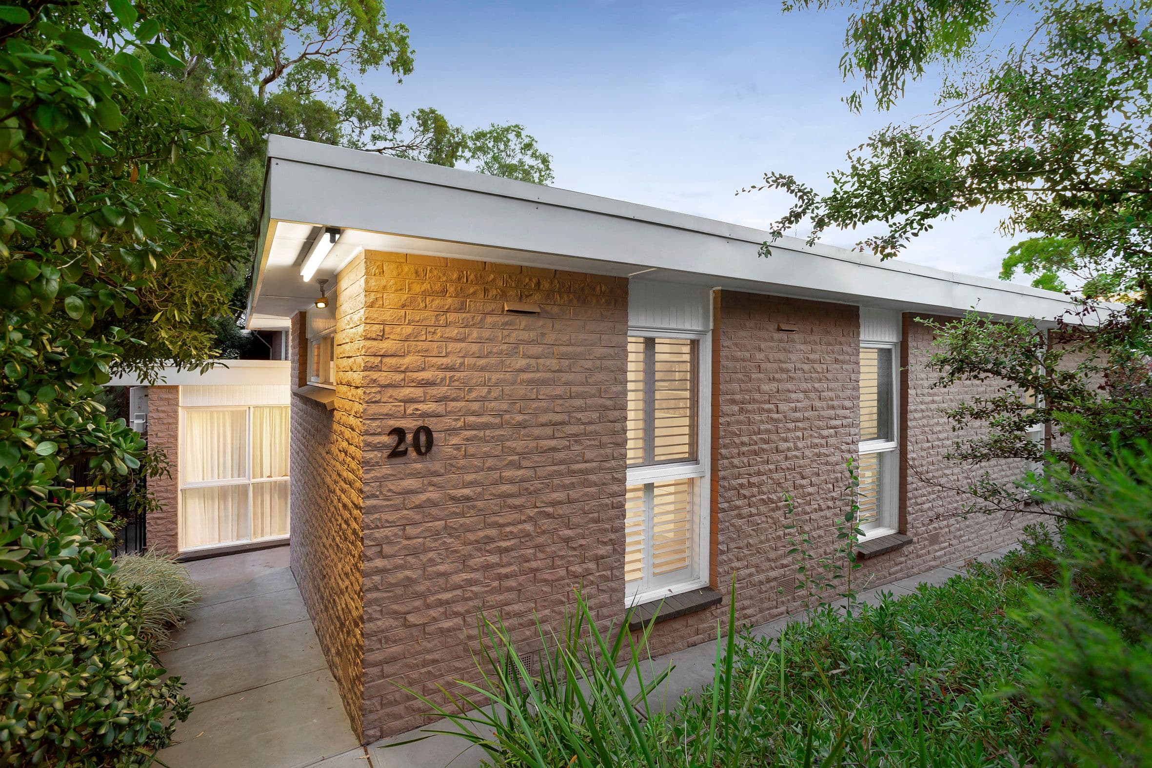 20 Ridge Road, Greensborough VIC 3088, Greensborough - Thumbnail 2