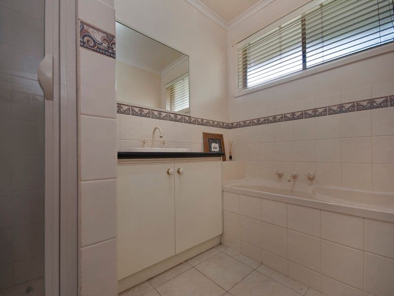 6 Hayley Drive, Warrnambool VIC 3280, Warrnambool - Thumbnail 7