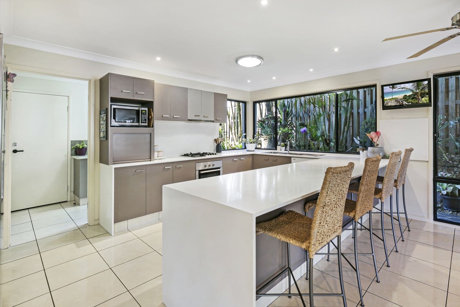 17 Healy Court, Mudgeeraba QLD 4213, Mudgeeraba - Thumbnail 8