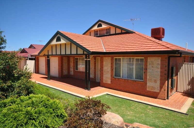 2 Chestnut Grove, BLAKEVIEW SA 5114, Blakeview - Image 1