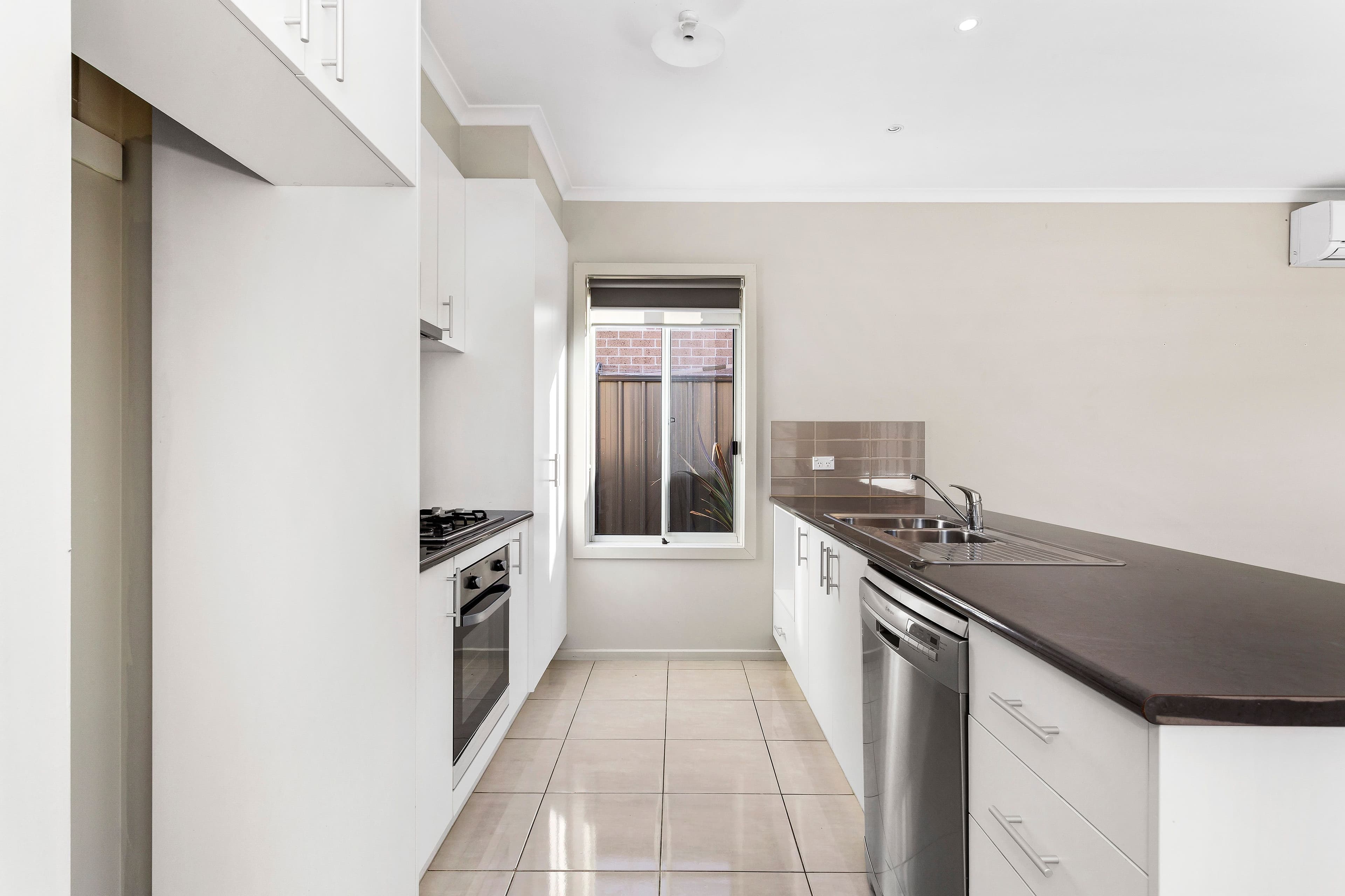 3/6-8 Murray Court, Cranbourne - Thumbnail 6