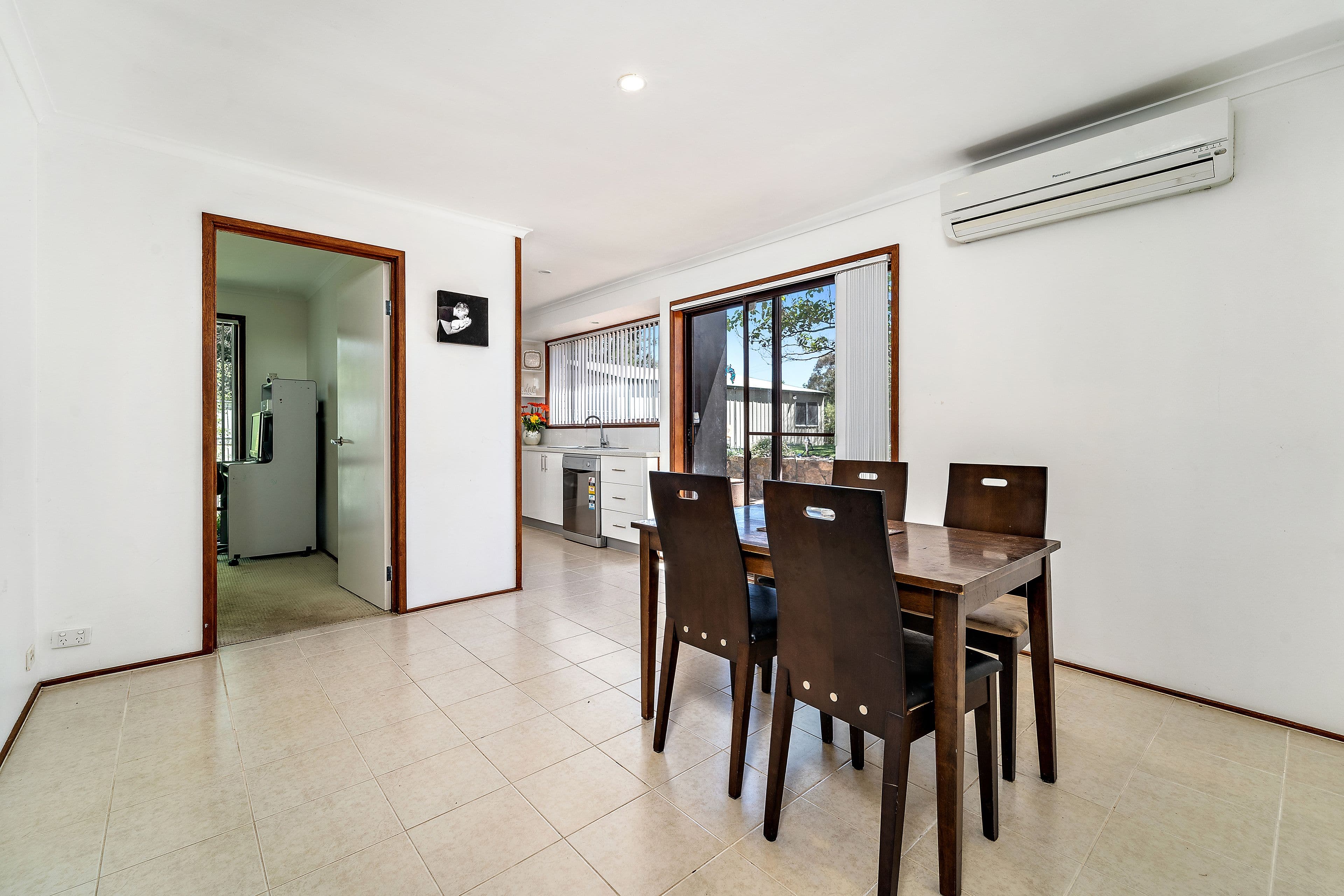 29 Wrenfordsley Place, Latham ACT 2615, Latham - Thumbnail 4