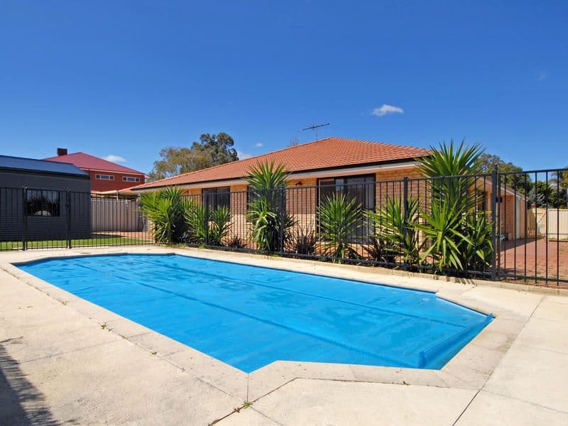 70  Huxtable Terrace, BALDIVIS WA 6171, Baldivis - Image 1
