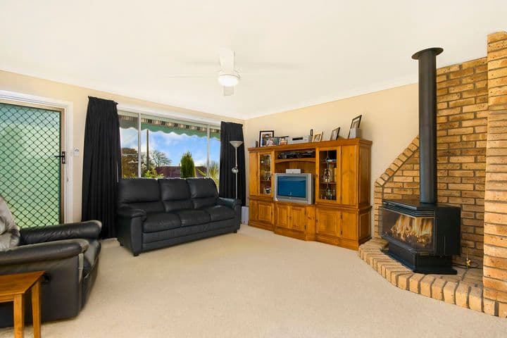 1  Laurina Avenue, HELENSBURGH NSW 2508, Helensburgh - Thumbnail 2