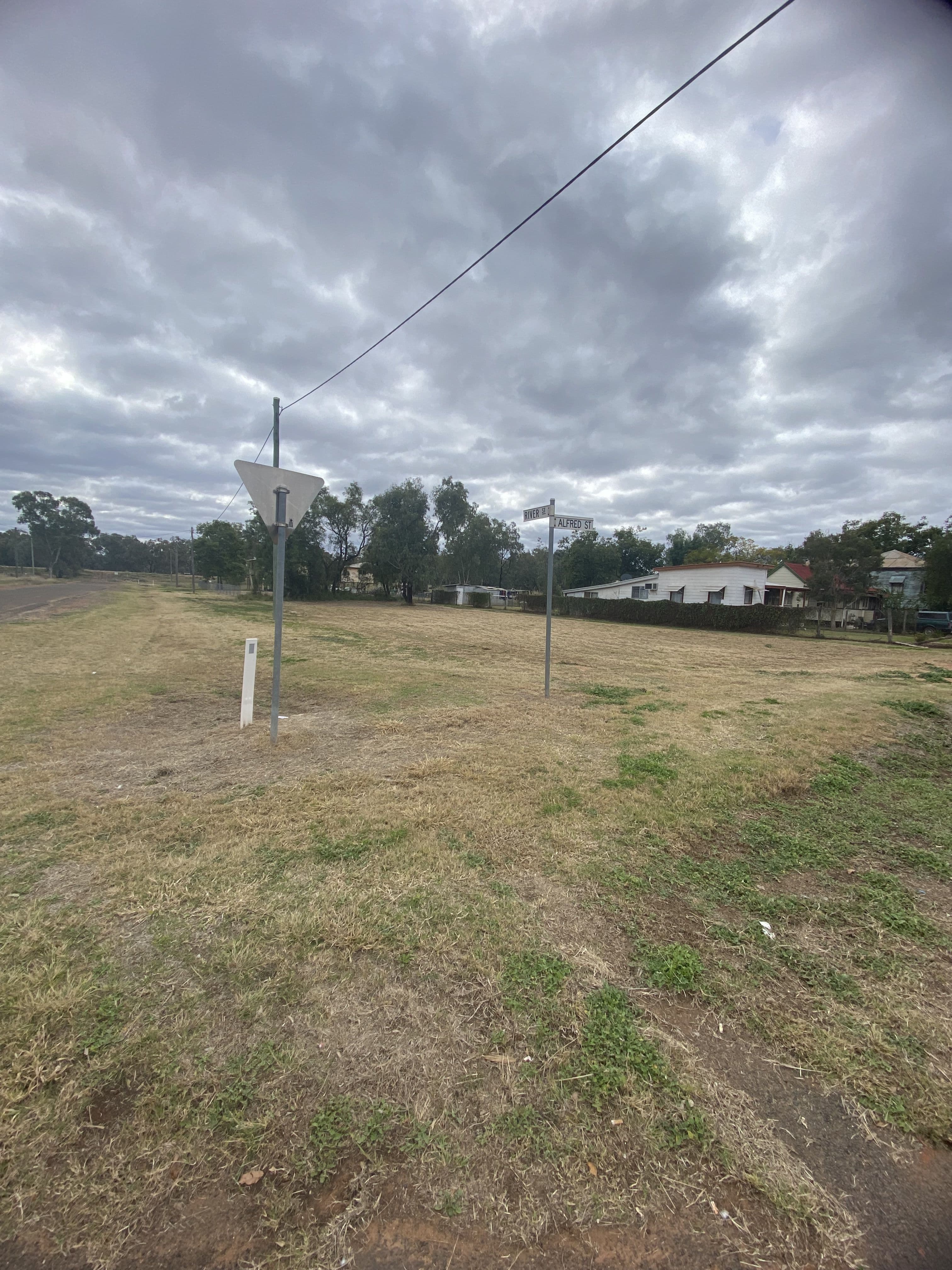 21 Alfred Street, Charleville QLD 4470, Charleville - Thumbnail 3