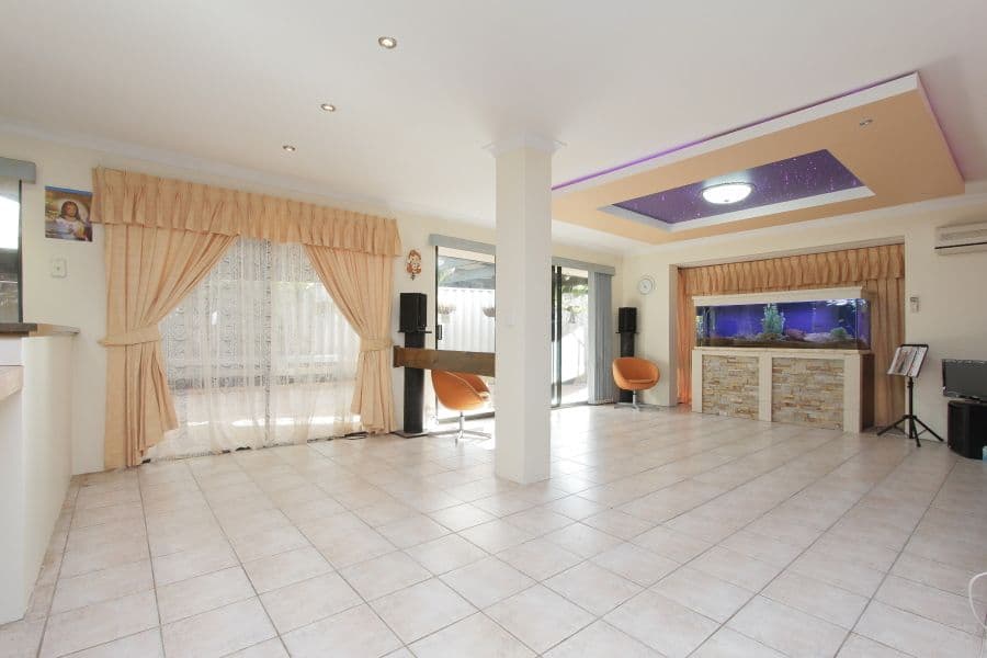 35 Ottawa Crescent, Beechboro WA 6063, Beechboro - Image 1