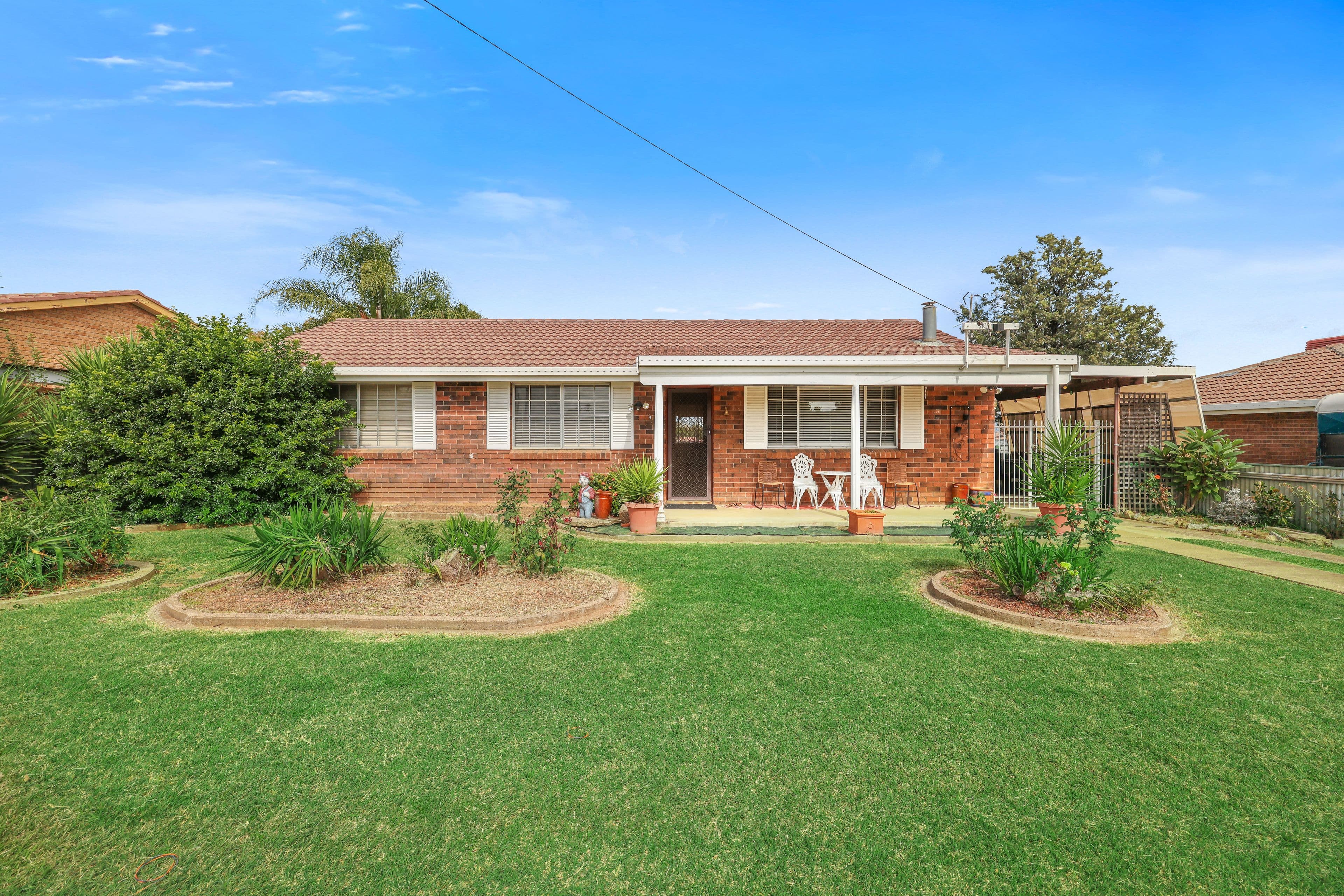 10 MacGregor Street, Tamworth NSW 2340, West Tamworth - Thumbnail 2