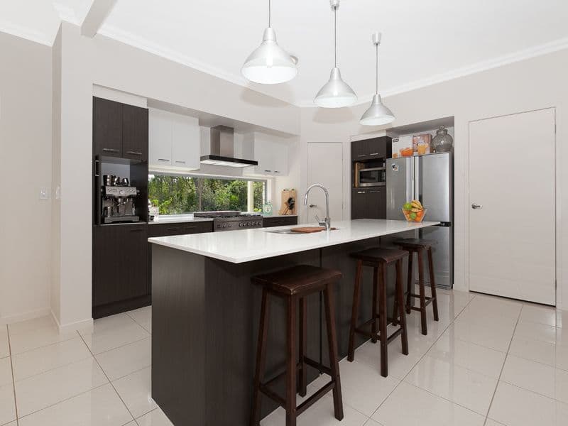 16 Caber Street, KENMORE QLD 4069, Kenmore - Thumbnail 4