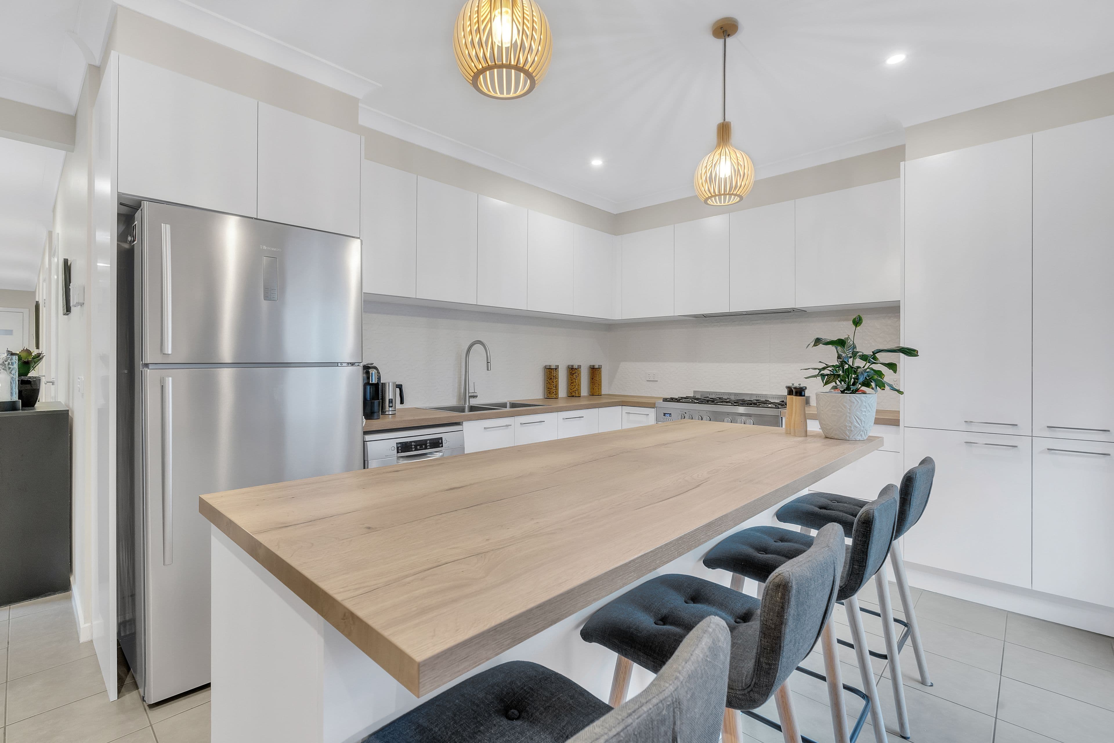 3 Melville Road, Craigieburn VIC 3064, Craigieburn - Thumbnail 3
