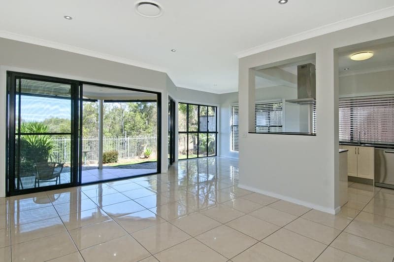 66 Kincaid Drive, Highland Park - Thumbnail 3