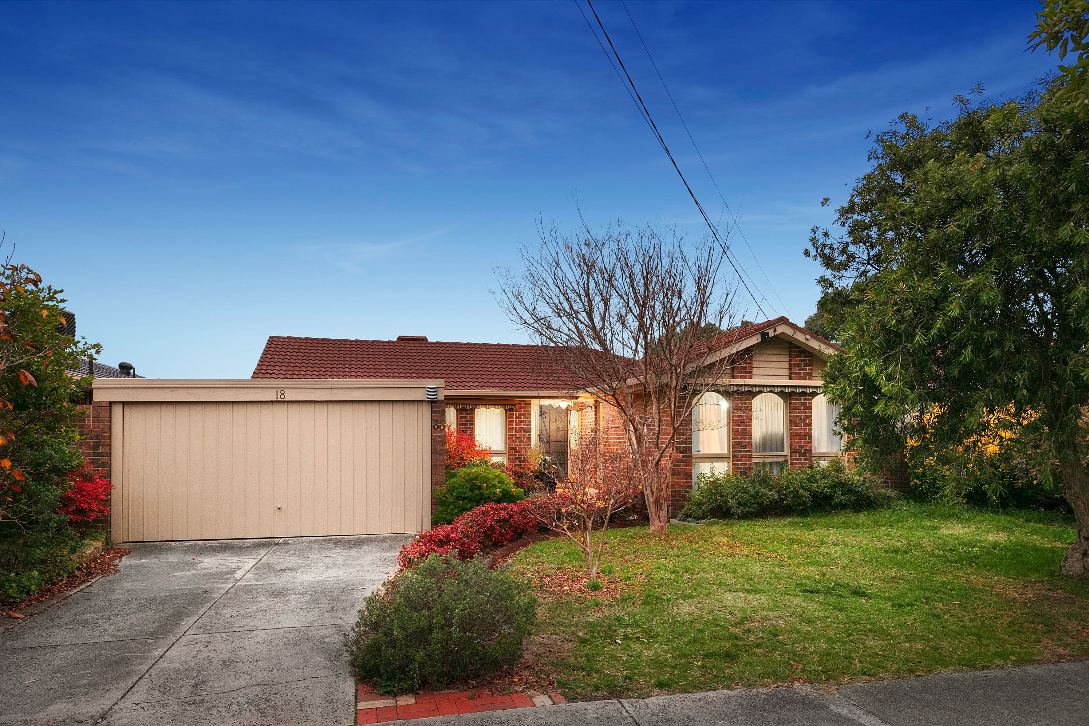 18 Knights Drive, Glen Waverley VIC 3150, Glen Waverley - Image 1