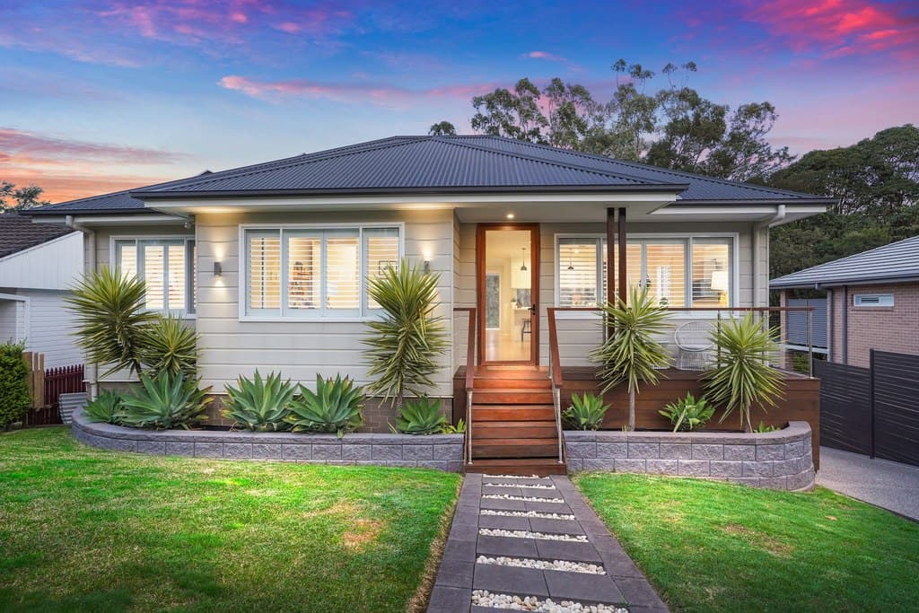 39 Faul Street, Adamstown Heights - Image 1