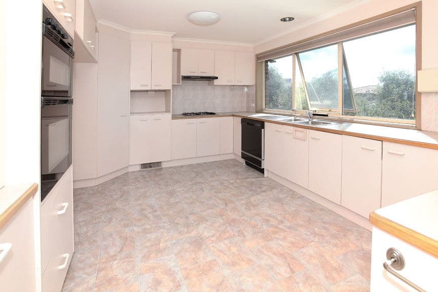 6 Katoomba Drive, MULGRAVE VIC 3170, Mulgrave - Thumbnail 2