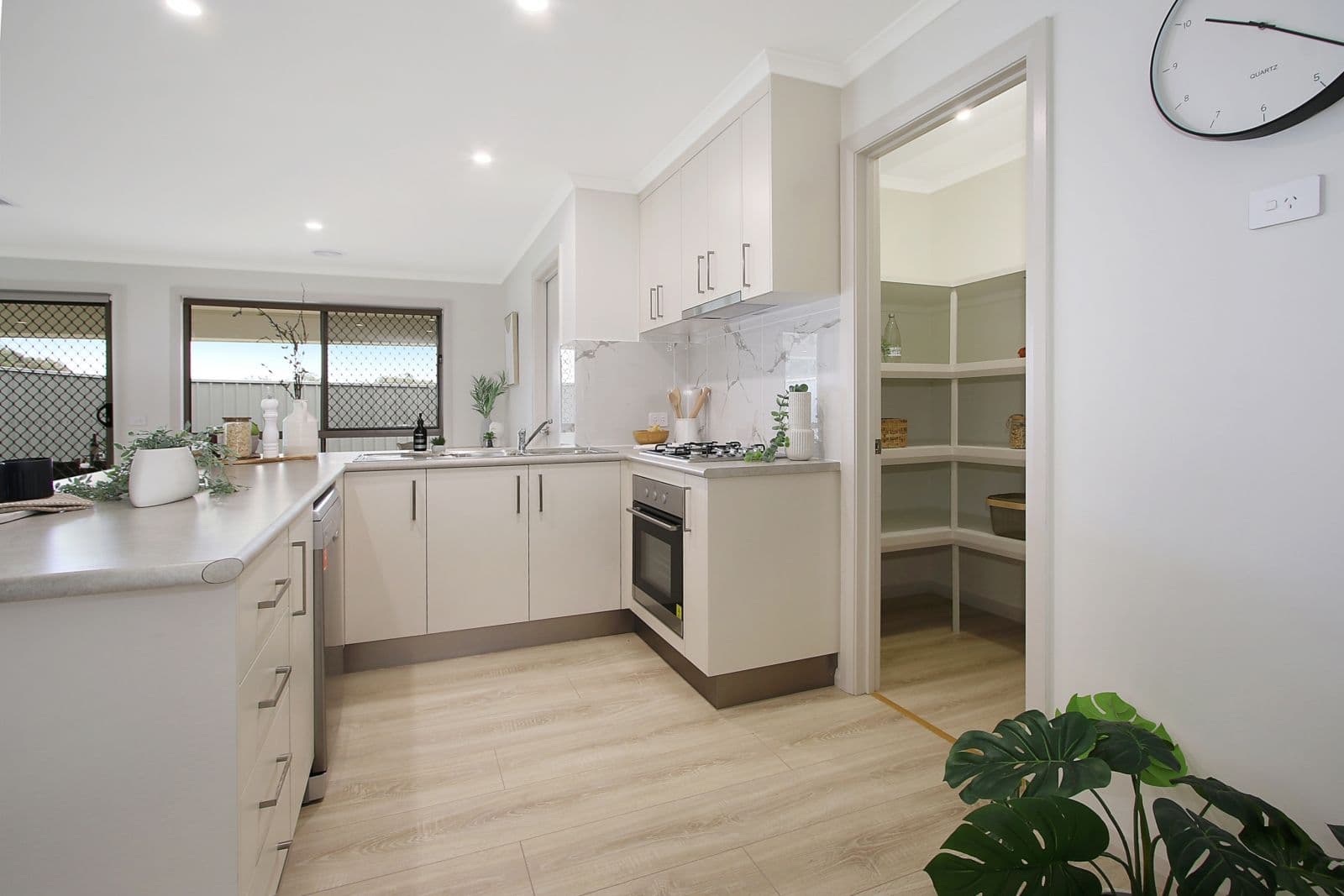 18 O'Keefe Street, Thurgoona NSW 2640, Thurgoona - Thumbnail 2