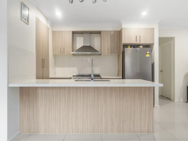 9 Ocean Way, Craigieburn VIC 3064, Craigieburn - Thumbnail 2