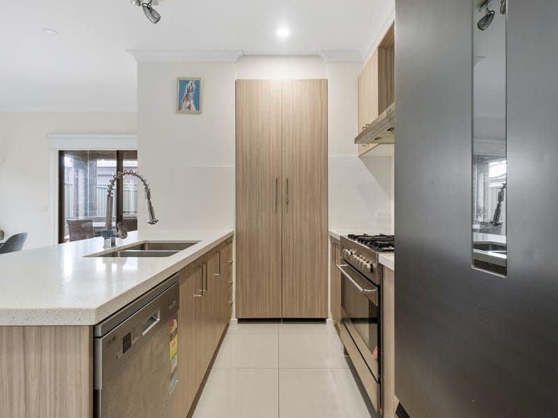 9 Ocean Way, Craigieburn VIC 3064, Craigieburn - Thumbnail 3