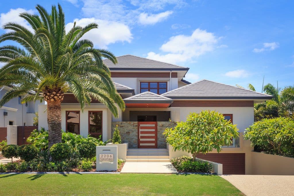 2206 Taromeo Court, Hope Island QLD 4212, Hope Island - Thumbnail 2