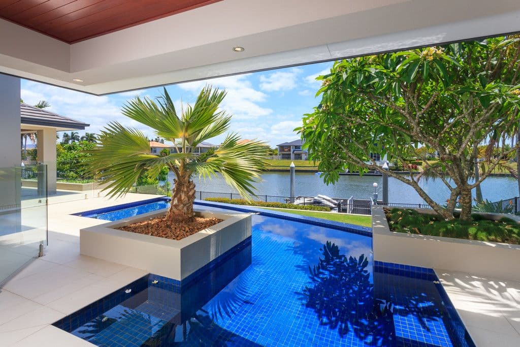 2206 Taromeo Court, Hope Island QLD 4212, Hope Island - Thumbnail 4