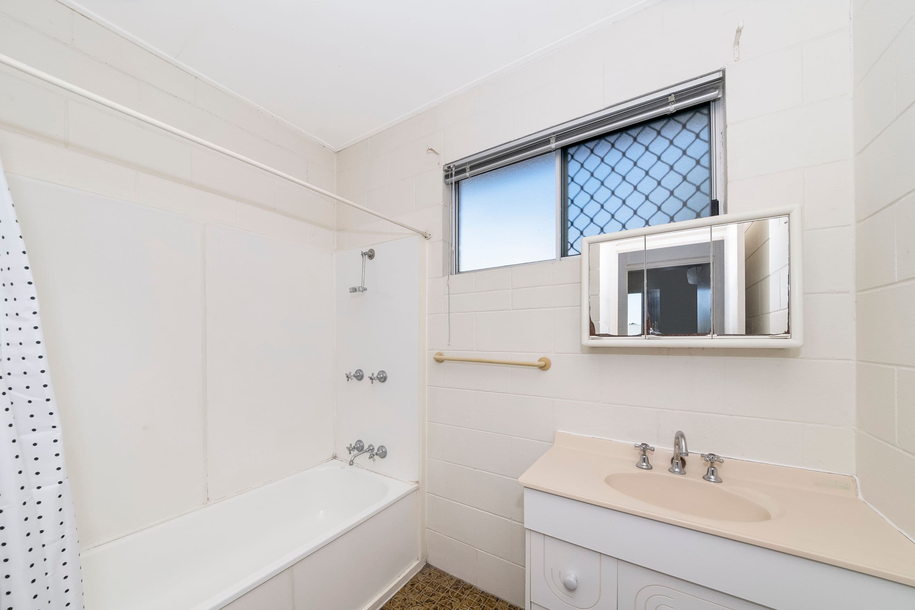 3 Lewin Court, Mount Louisa QLD 4814, Mount Louisa - Thumbnail 5