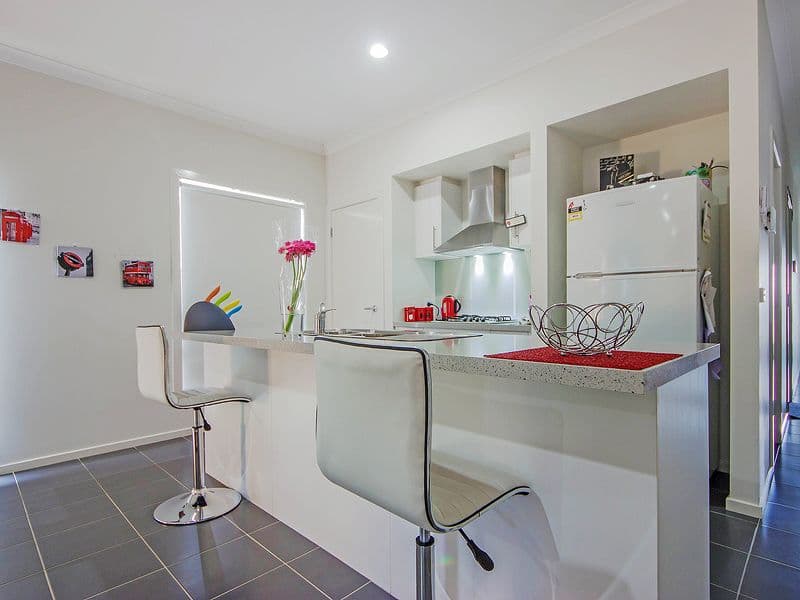 96 Eltham Parade, WYNDHAM VALE VIC 3024, Wyndham Vale - Thumbnail 4