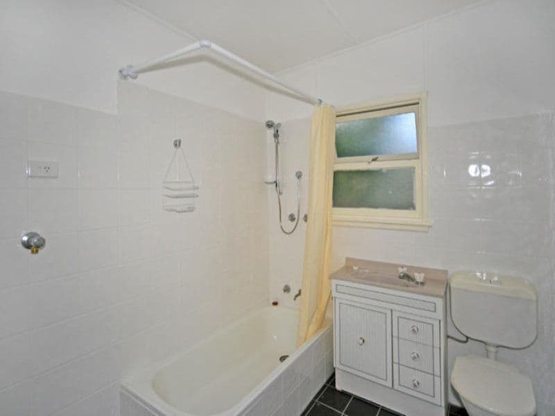 14 Banksia Street, ETTALONG BEACH NSW 2257, Ettalong Beach - Thumbnail 5