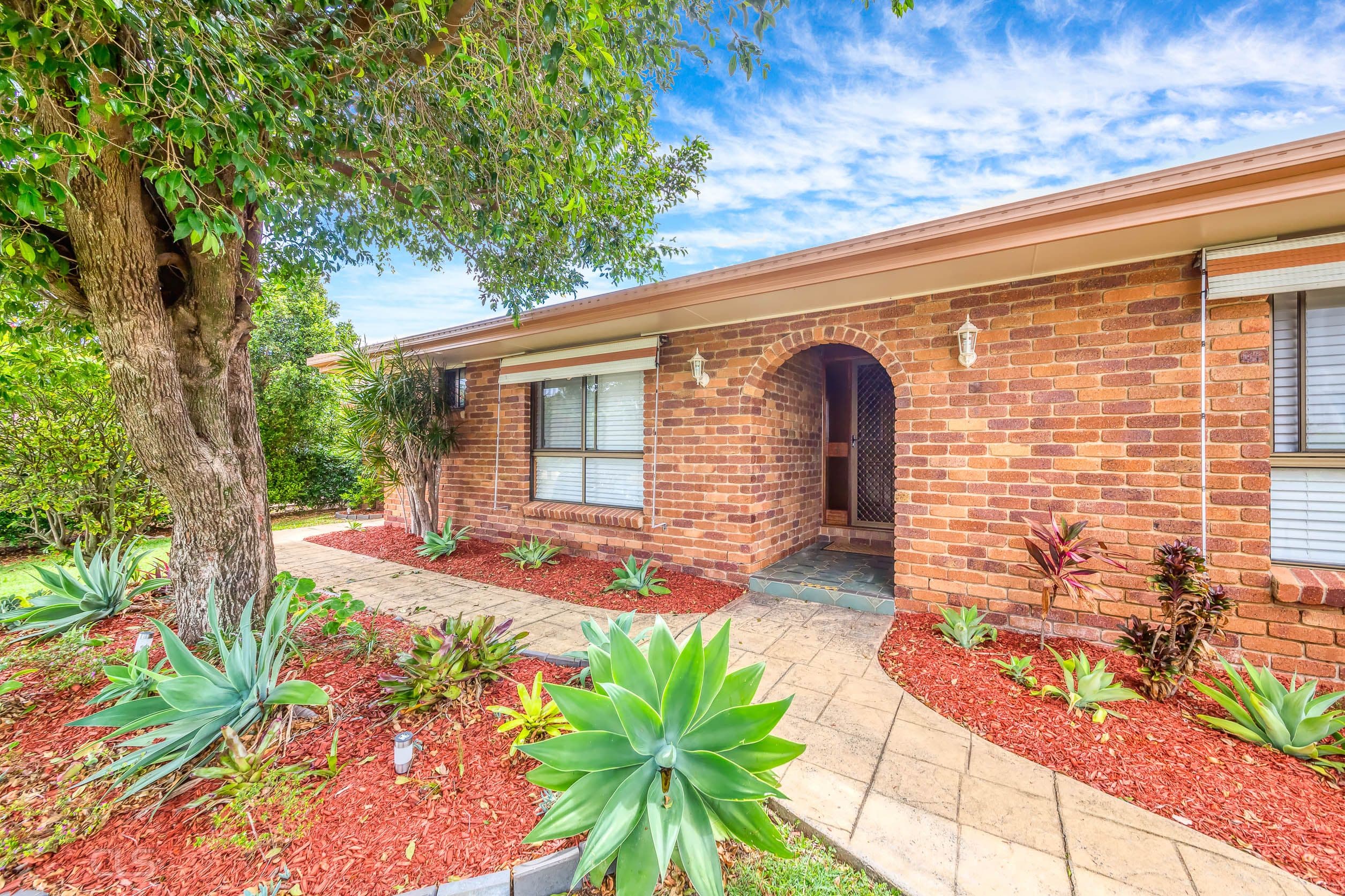 35 Clark Terrace, Sandstone Point QLD 4511, Sandstone Point - Image 1