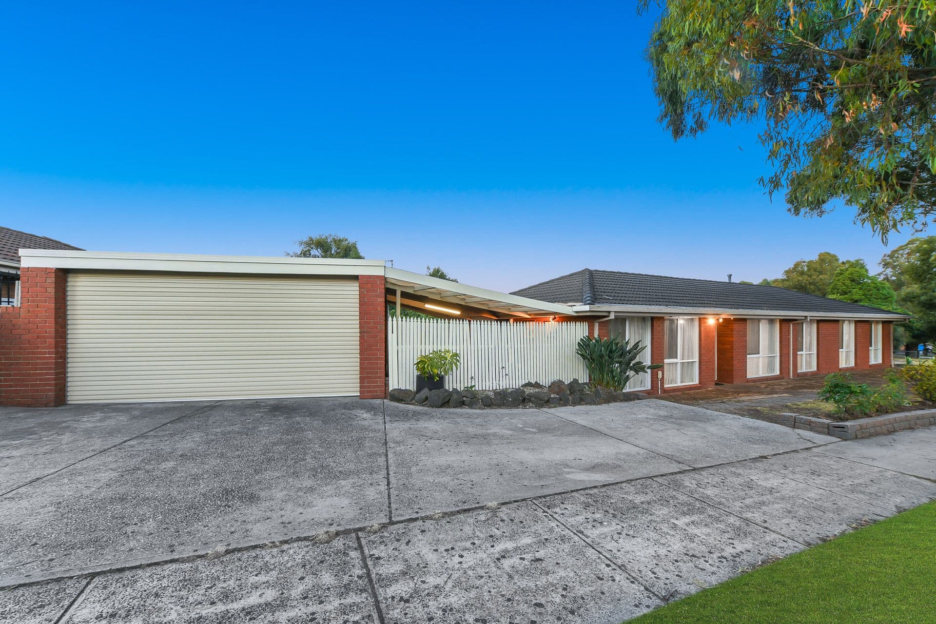 131 Avebury Drive, Berwick VIC 3806, Berwick - Thumbnail 2