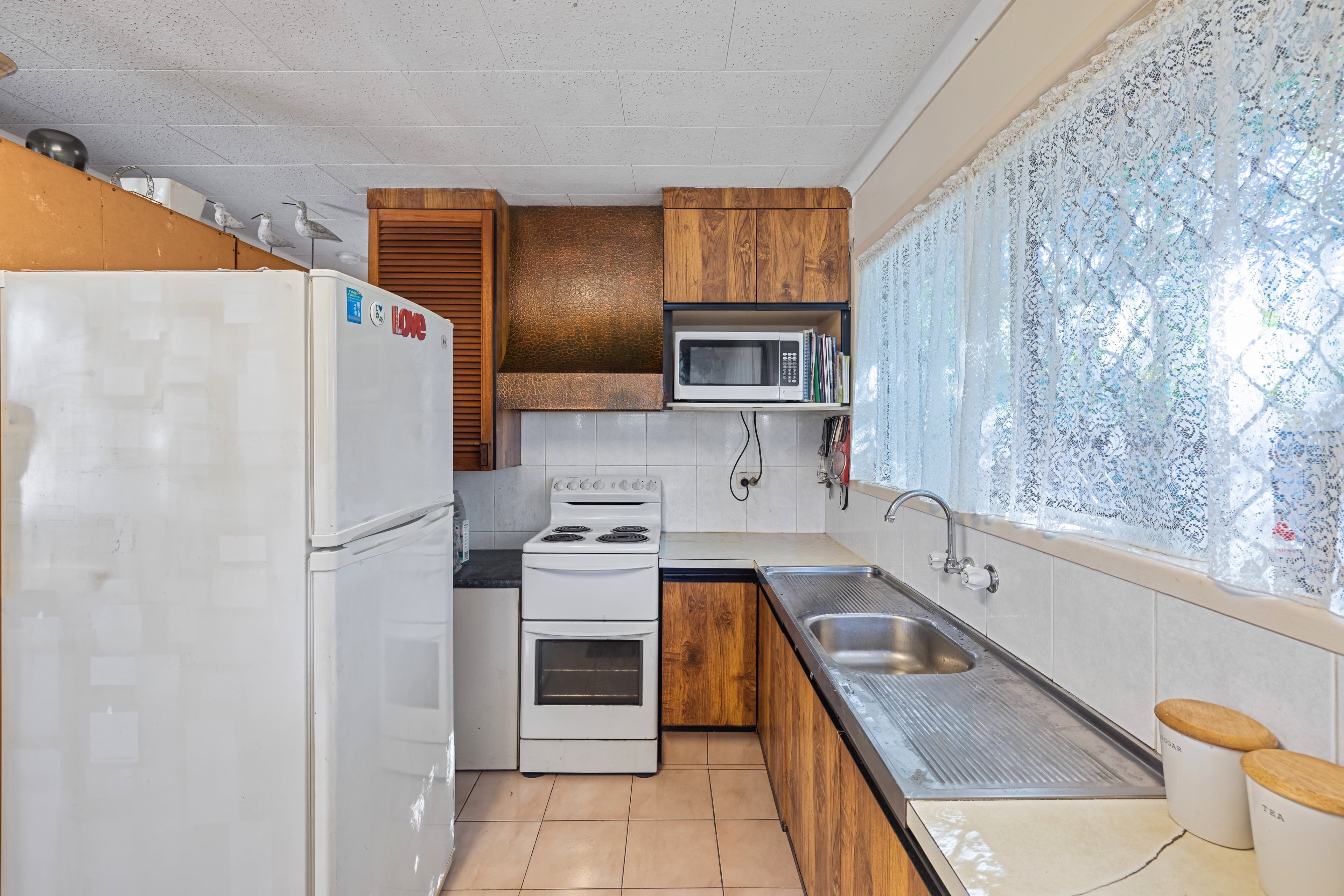 2 Mascala Parade, Mermaid Waters QLD 4218, Mermaid Waters - Thumbnail 4