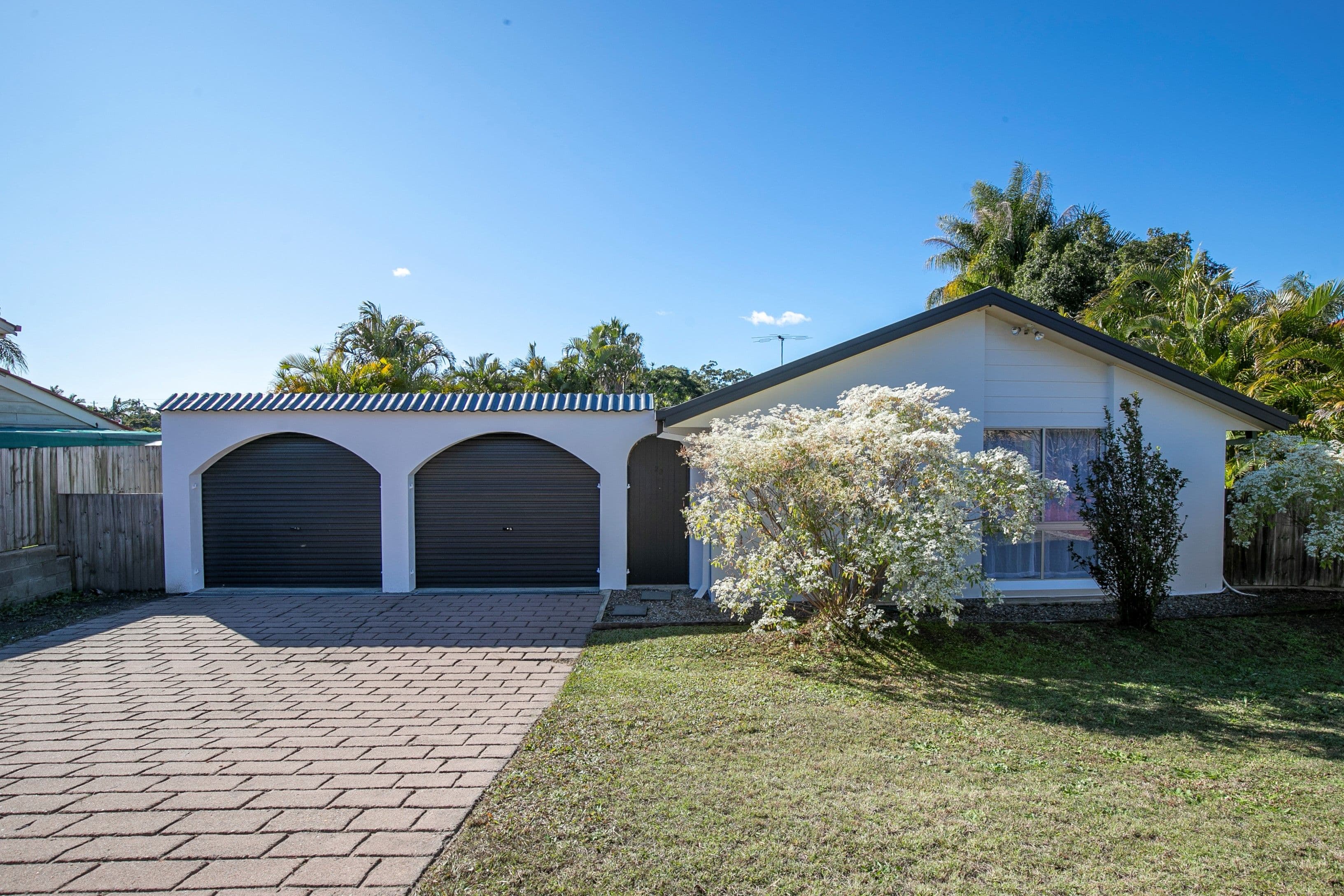 23 Wambaya Street, Belmont QLD 4153, Belmont - Image 1