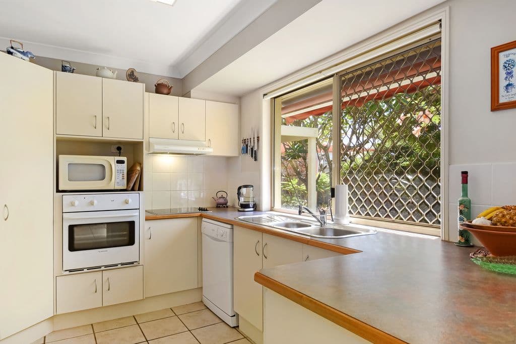 91 Burrendong Road, Coombabah QLD 4216, Coombabah - Thumbnail 7