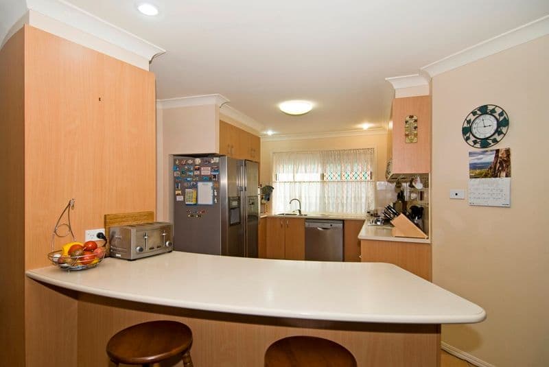8 Daryl Drive, VARSITY LAKES QLD 4227, Varsity Lakes - Thumbnail 2