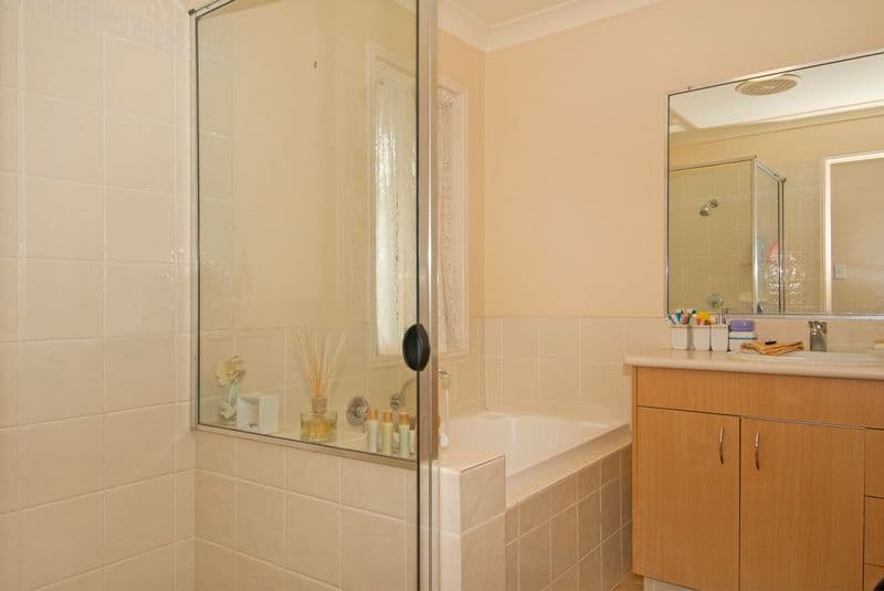 8 Daryl Drive, VARSITY LAKES QLD 4227, Varsity Lakes - Thumbnail 5