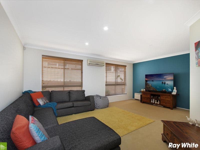 45 Fisher Street, Oak Flats - Thumbnail 3