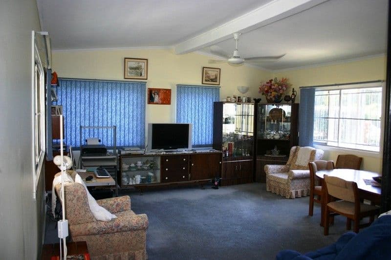 9 Alcester Street, GRANGE QLD 4051, Grange - Thumbnail 3