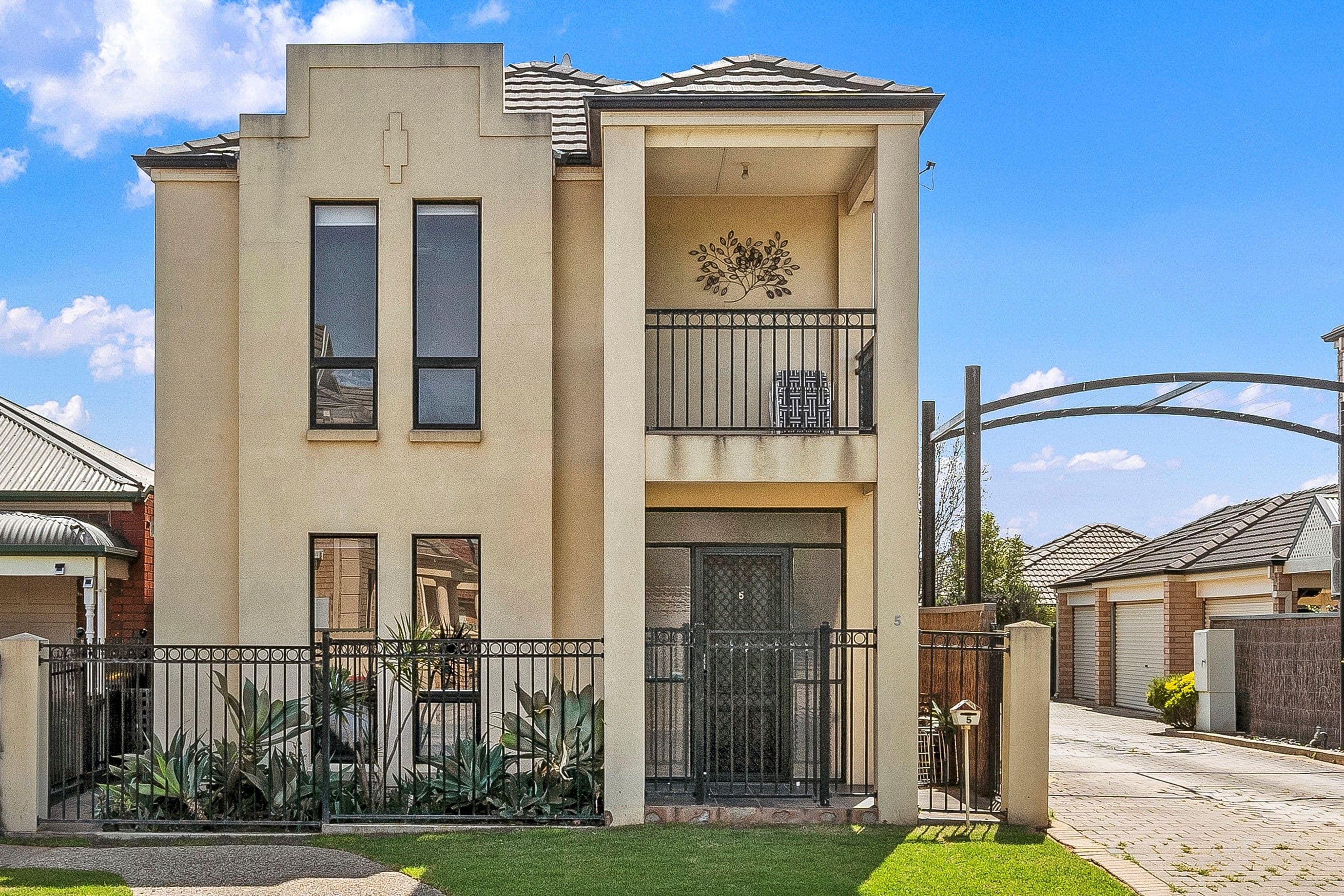 5 Cobblers Court, Mawson Lakes SA 5095, Mawson Lakes - Image 1