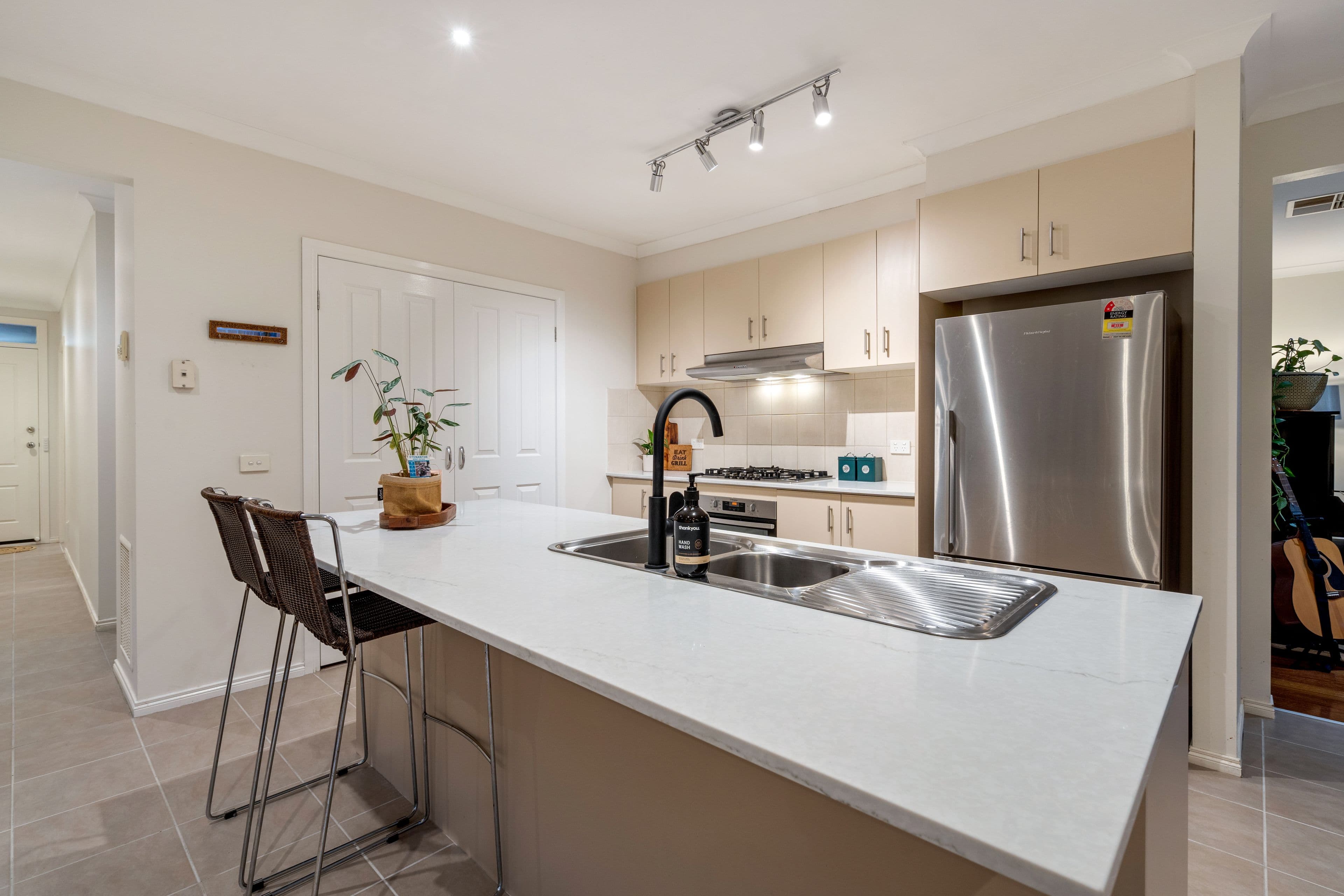 8 Boroka Way, Craigieburn VIC 3064, Craigieburn - Thumbnail 2