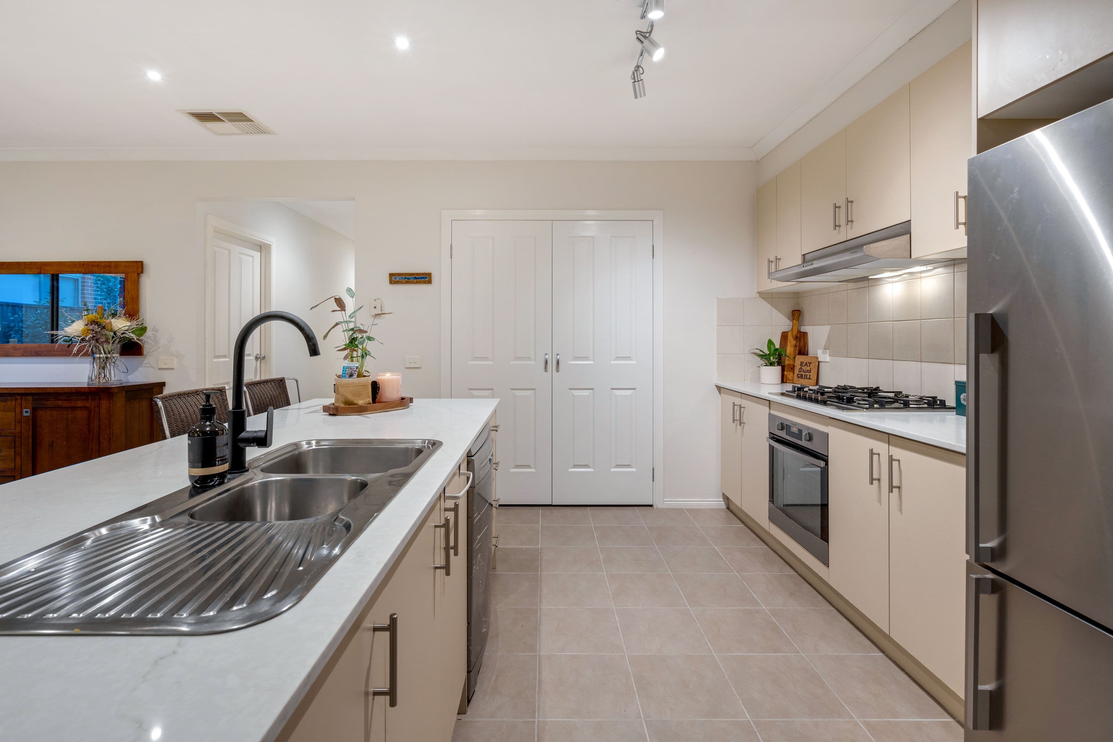 8 Boroka Way, Craigieburn VIC 3064, Craigieburn - Thumbnail 3