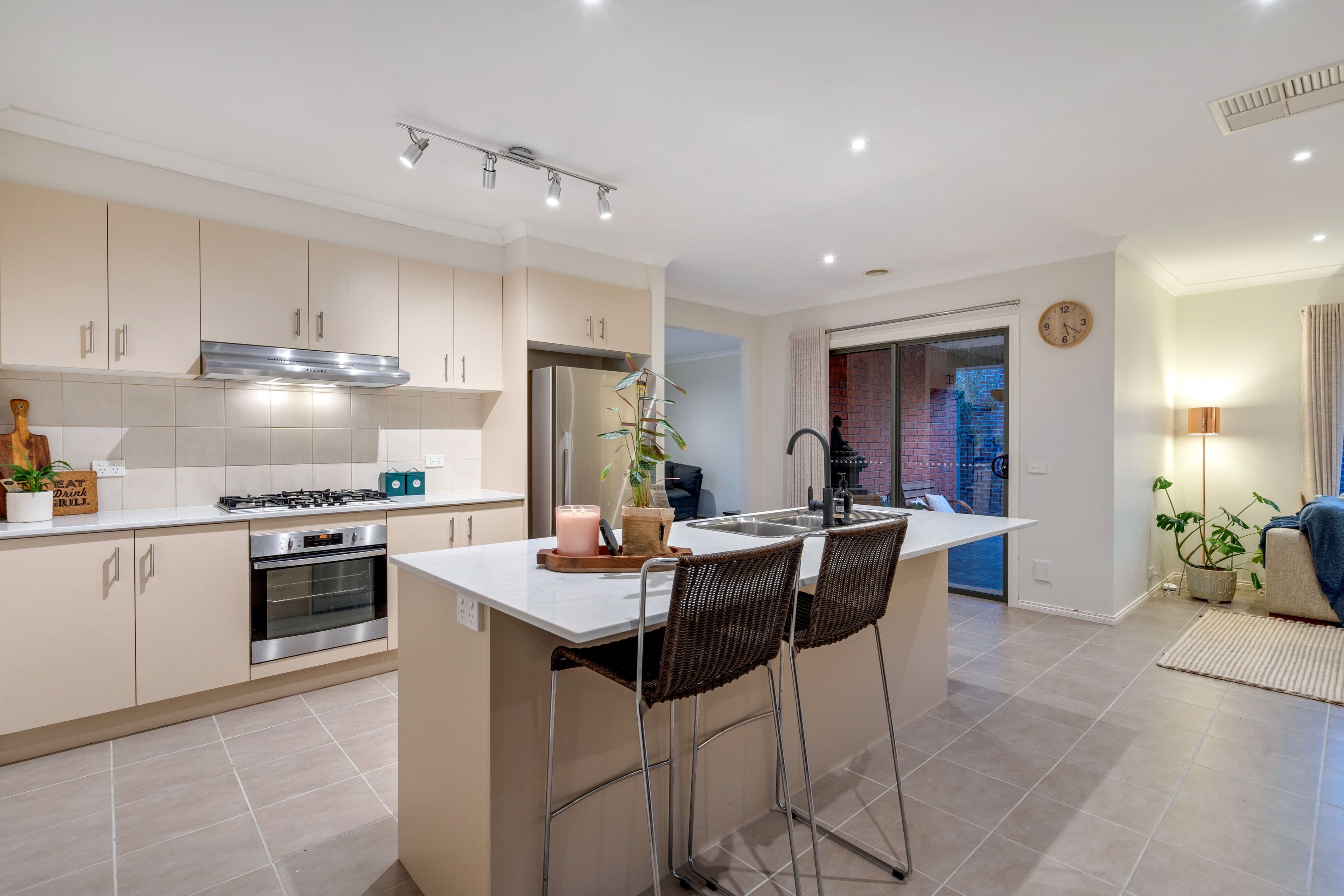8 Boroka Way, Craigieburn VIC 3064, Craigieburn - Thumbnail 4