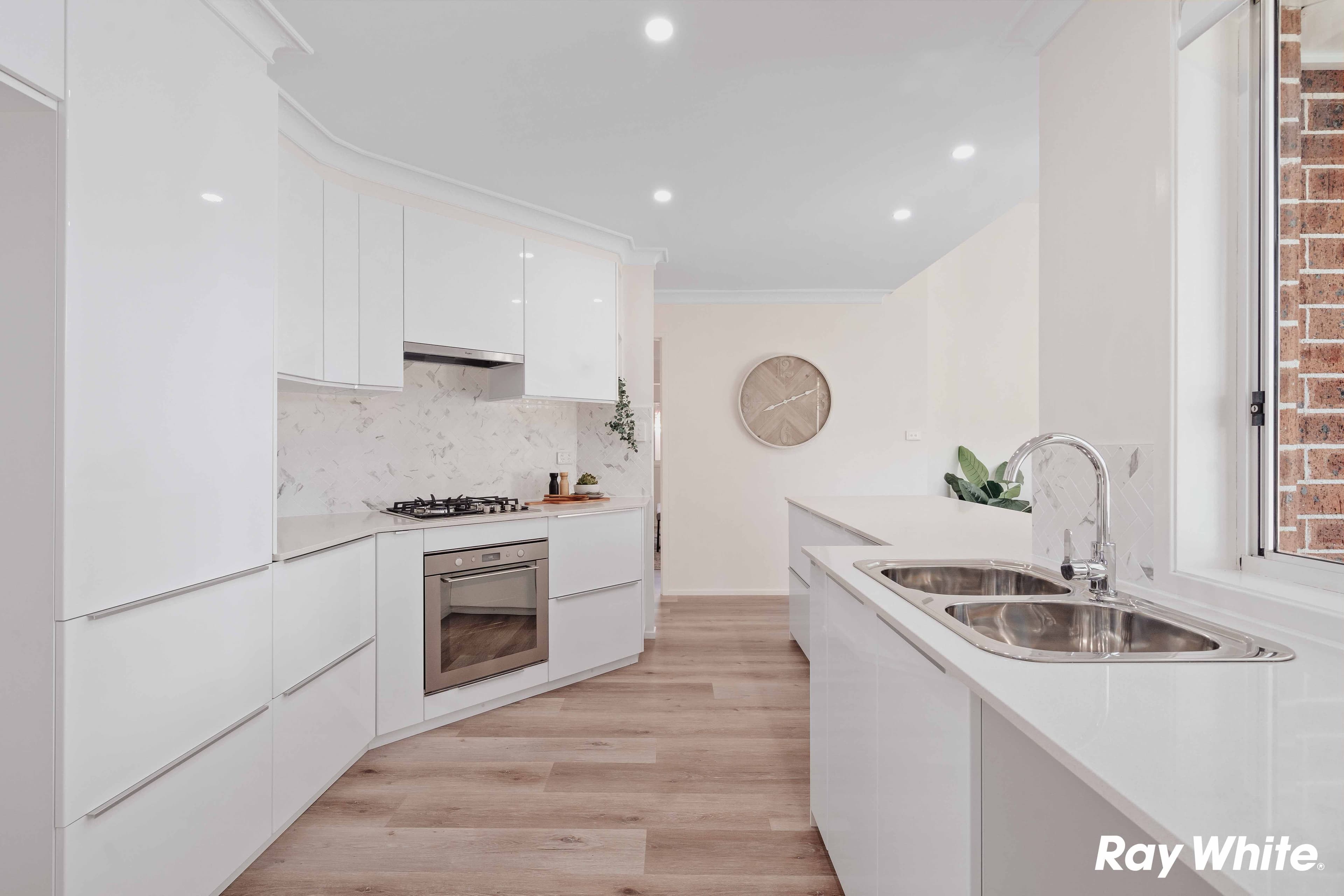 22 Phoenix Avenue, Stanhope Gardens NSW 2768, Stanhope Gardens - Thumbnail 3