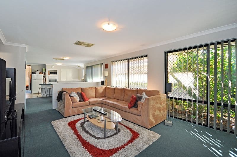 6 Sorrento Turn, Ellenbrook WA 6069, Ellenbrook - Thumbnail 2