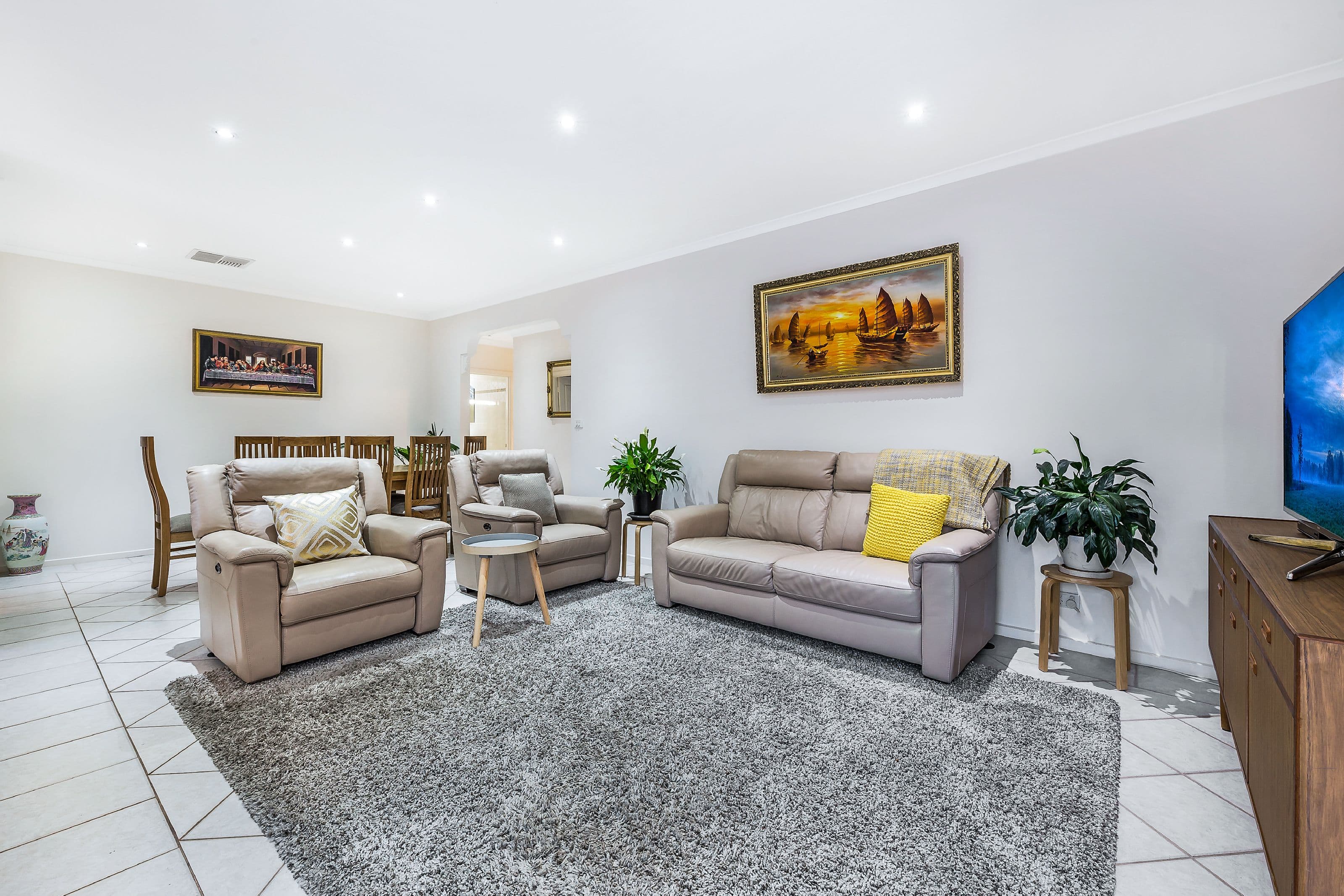 32 Lebanon Crescent, Mulgrave VIC 3170, Mulgrave - Thumbnail 2