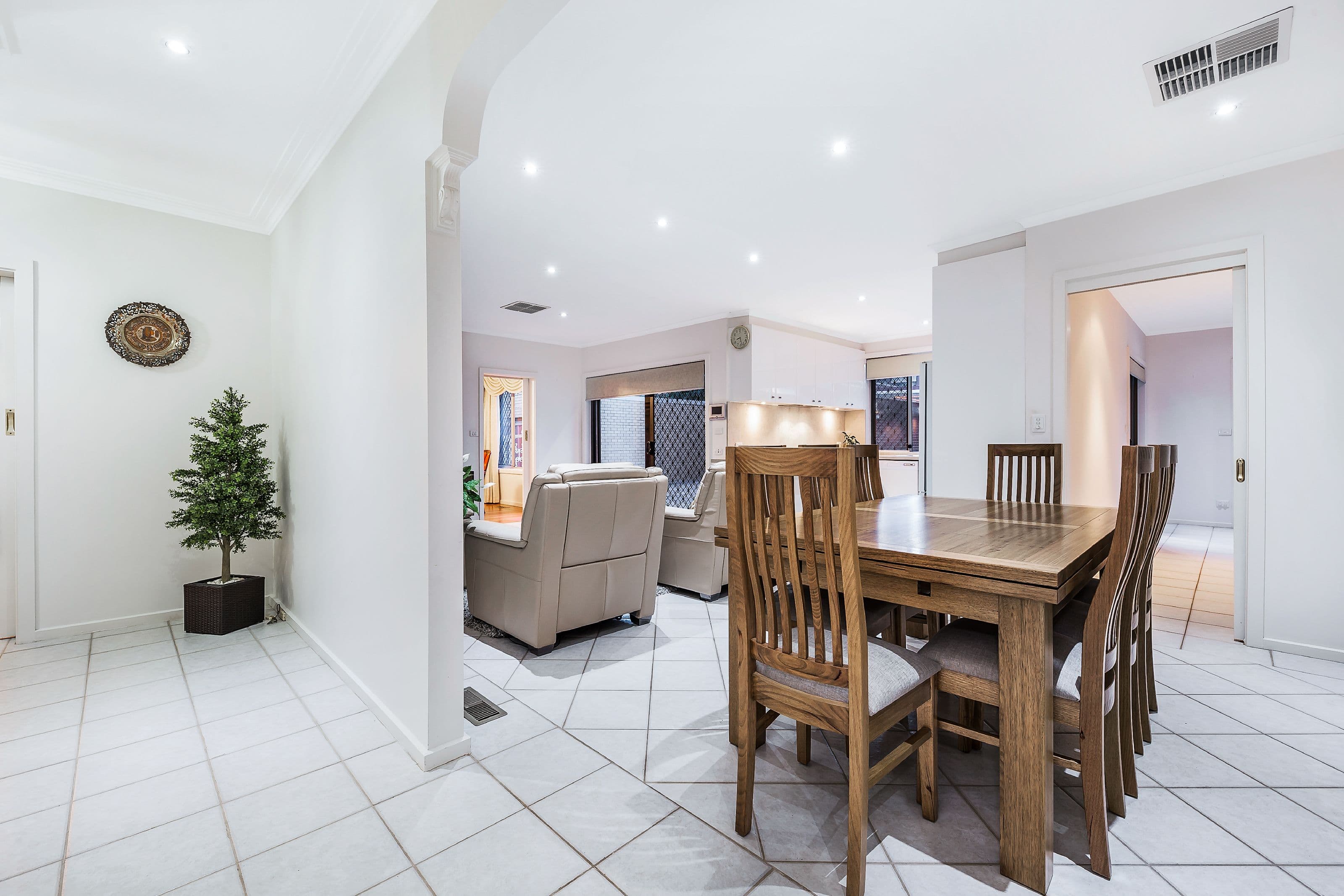 32 Lebanon Crescent, Mulgrave VIC 3170, Mulgrave - Thumbnail 4